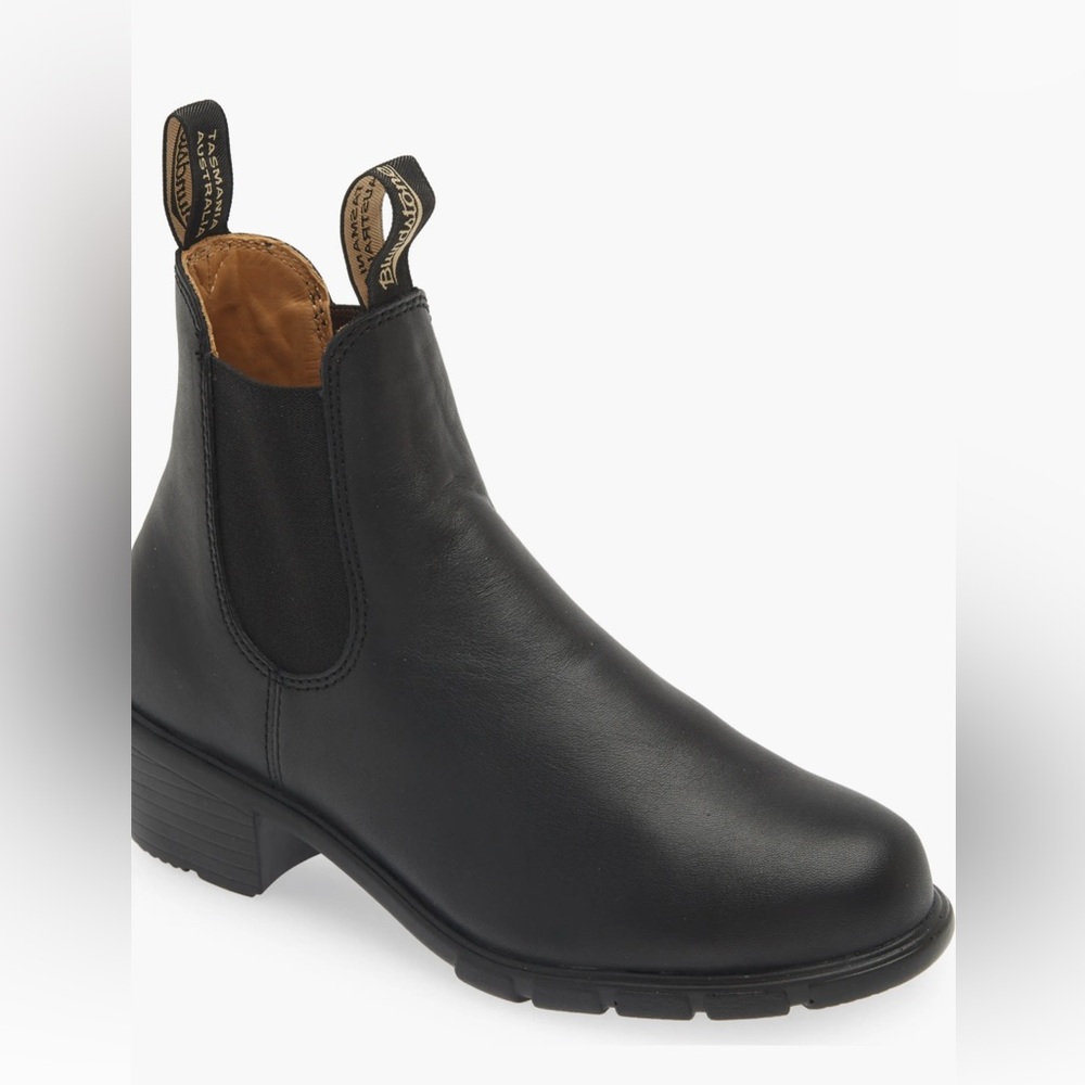 Blundstone 1671 Black Chelsea Ankle Boots 7AU=10US